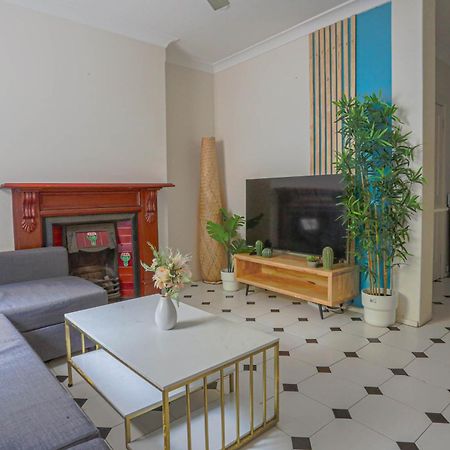 Affordable 3 Bedroom House Darlinghurst With 2 E-Bikes Included Sydney Eksteriør bilde